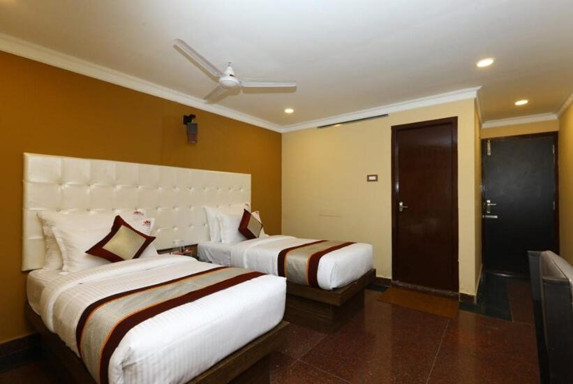 Hotel Titanium Tower Chennai Luaran gambar